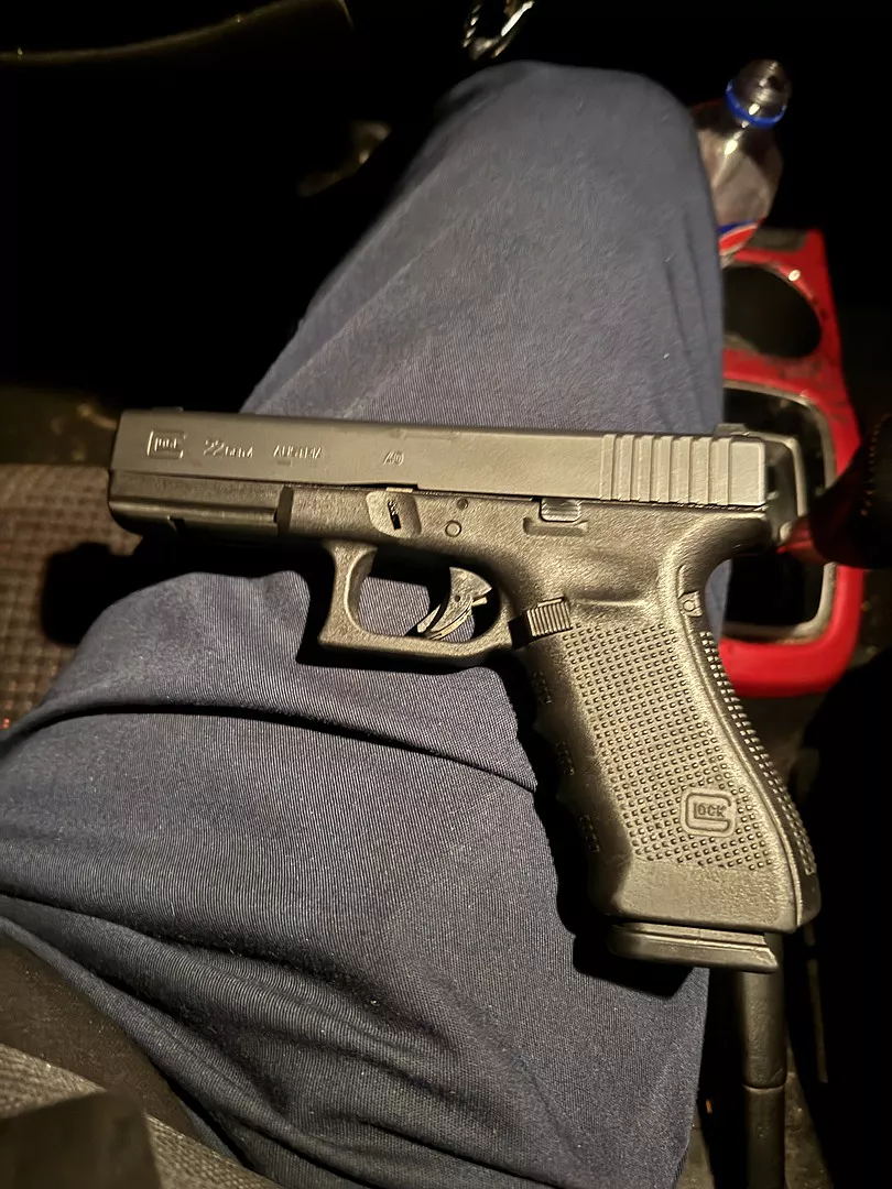 LE Trade-In .40S&W Glock G22 Gen 4 15rd 4.48" - Image 2